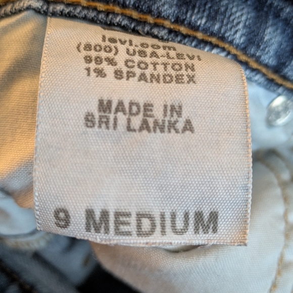 Levi's Women's Size 9 Medium 524 Too Superlow Low Rise Jeans - Picture 3 of 5